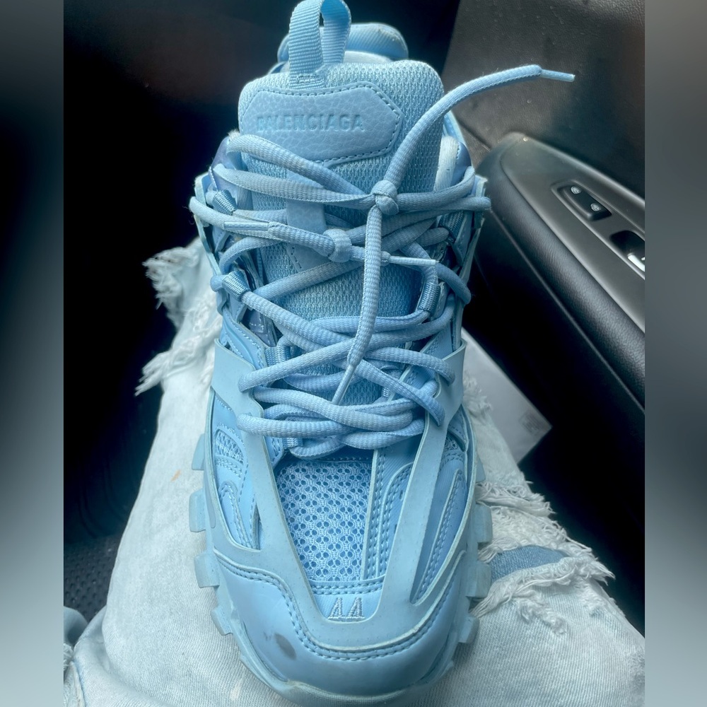 Balenciaga Blue Chunky Sneakers Retro-Inspired Design